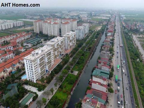 Huyện Gia Lâm là một trung tâm cửa ngõ nối liền Hà Nội với các tỉnh Hưng Yên, Hải Dương